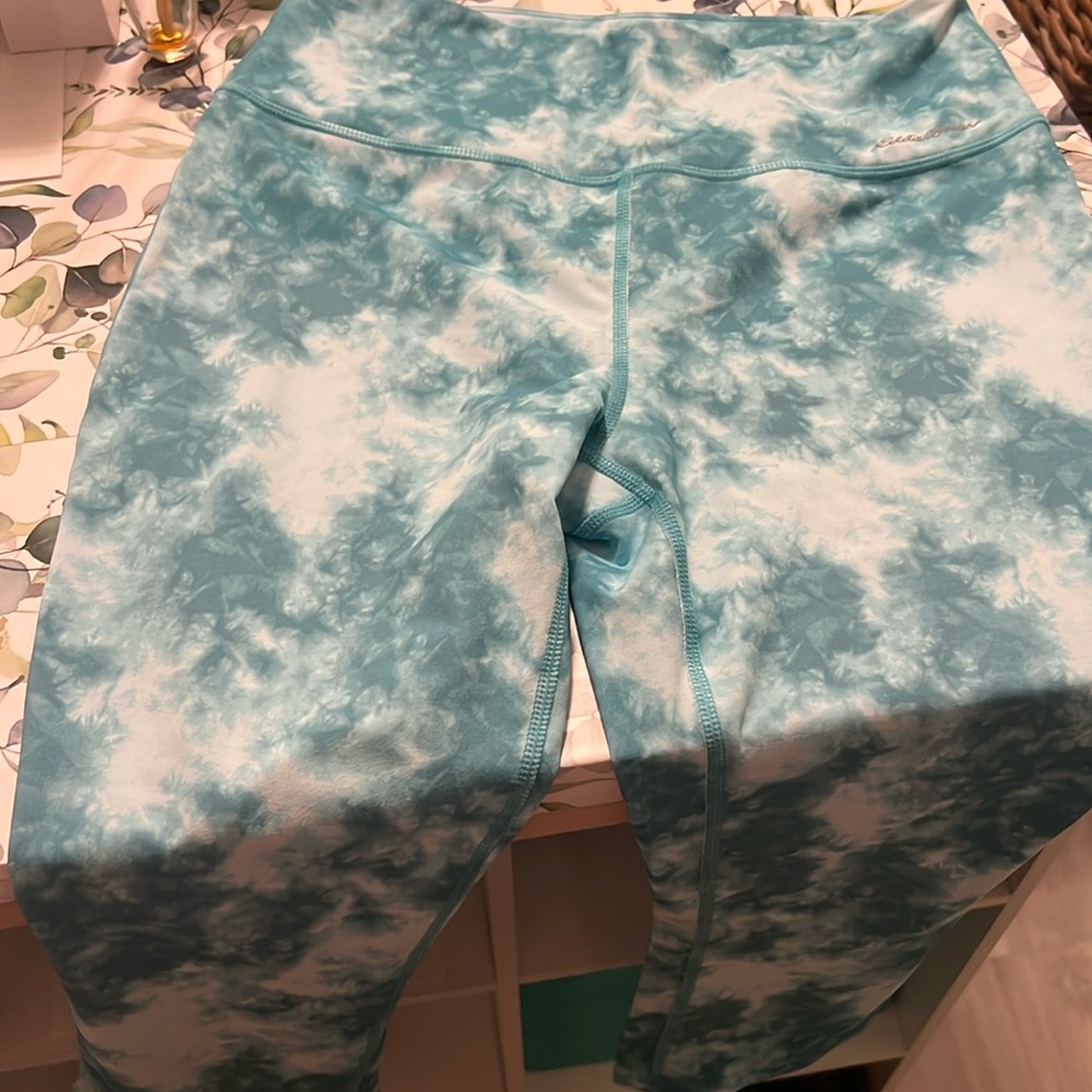 BNWOT Essie Bauer leggings
